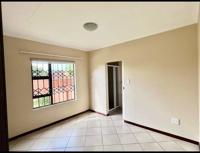 3 BEDROOM TOWNHOUSE FOR SALE IN THE REEDS